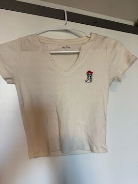 Hollister Cream Ribbed V-Neck Tee with Red Embroidered Boot